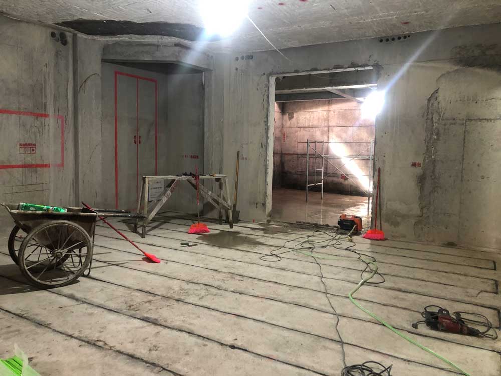 名城港湾别墅无惧潮湿的地下室空间得益于立威电渗透防潮系统